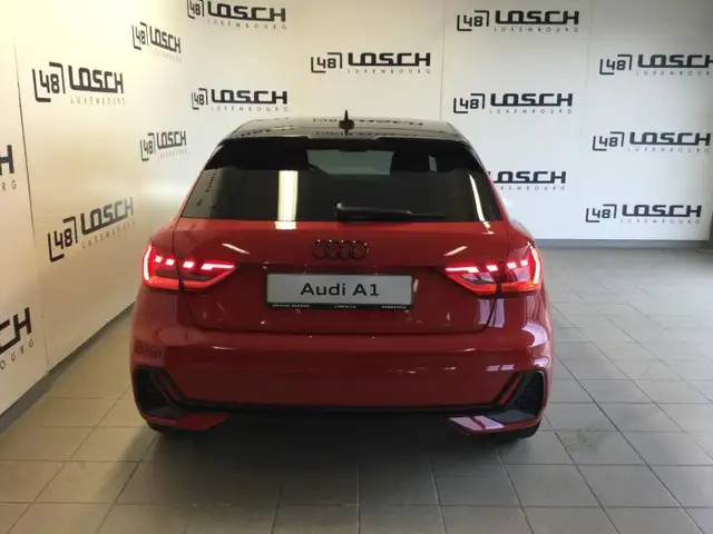 Audi A1 view 3