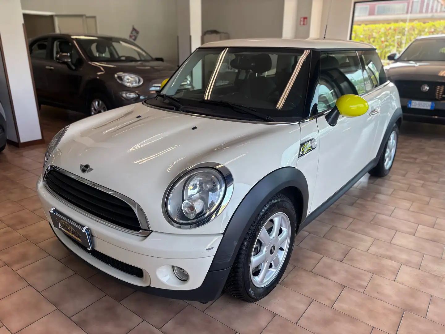 MINI One Mini 1.6 One Clima*PER NEOPATENTATI* Bianco - 1