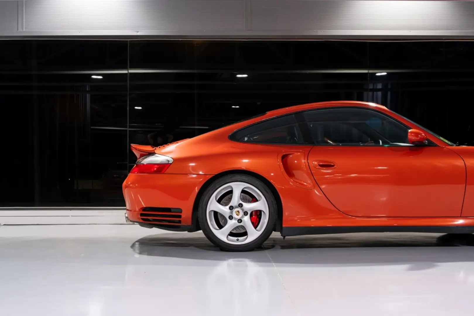 Porsche 911 Turbo Tiptronic S Naranja - 1