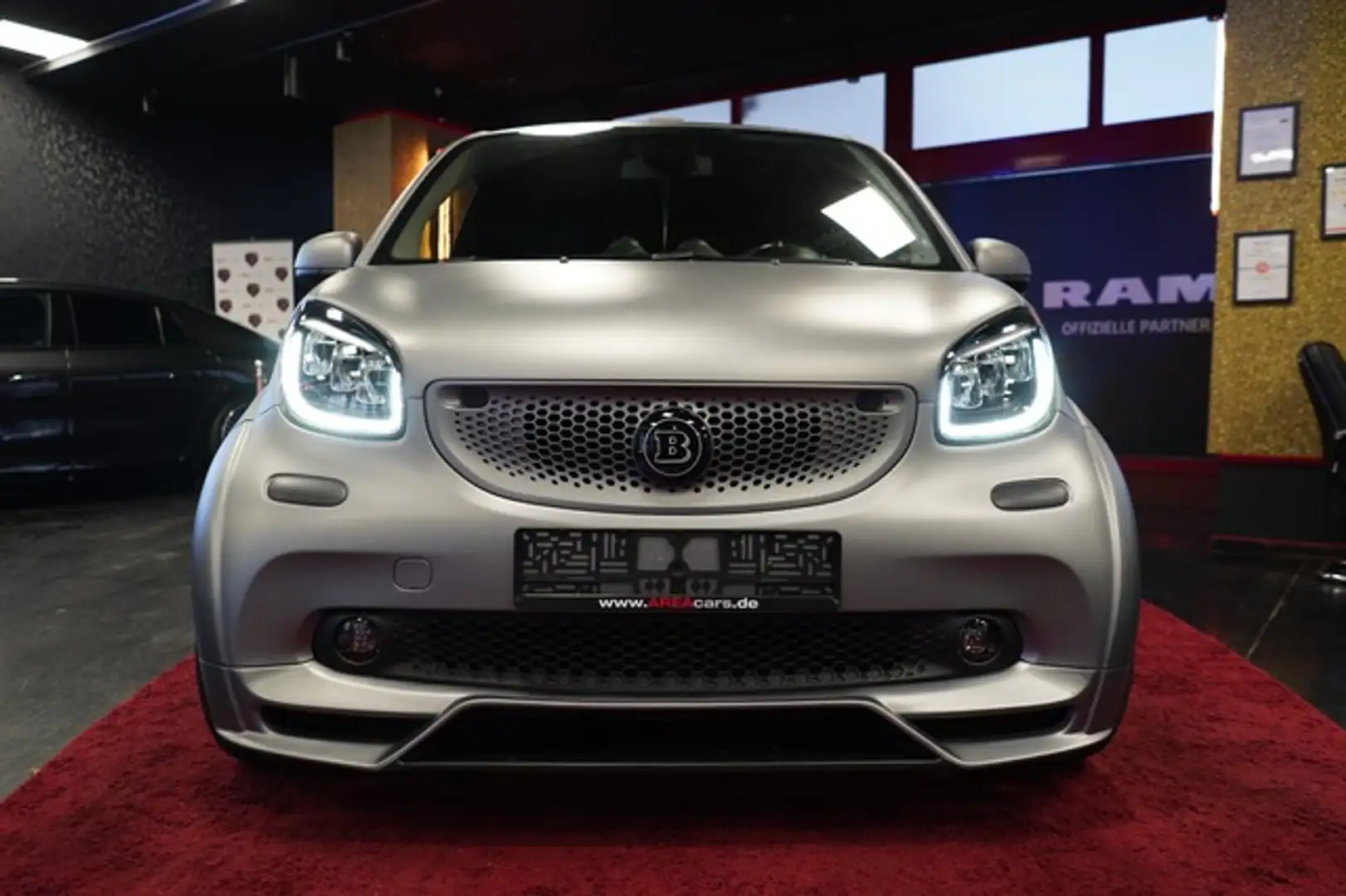 smart forTwo ForTwo Cabrio Brabus FACELIFT ULTIMATE JBL KLIMA V Gris - 2