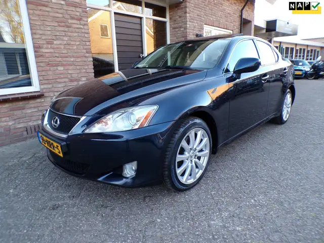Lexus IS 250 Business Automaat / Leder / Schuifdak