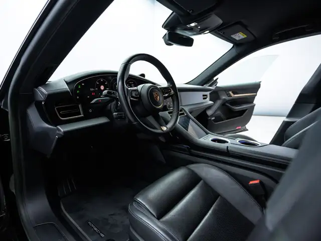 Porsche Taycan 4 Cross Turismo Ansicht 43