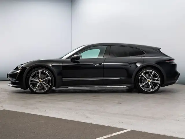 Porsche Taycan 4 Cross Turismo Ansicht 2