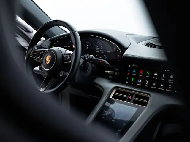 Porsche Taycan 4 Cross Turismo Ansicht 27