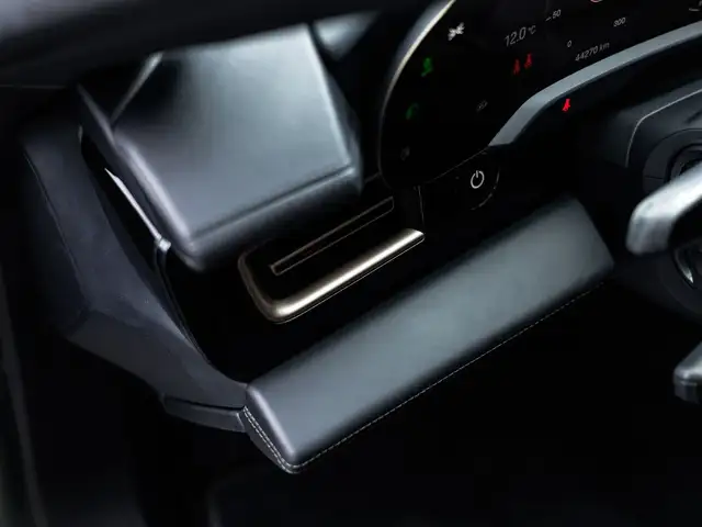 Porsche Taycan 4 Cross Turismo Ansicht 25