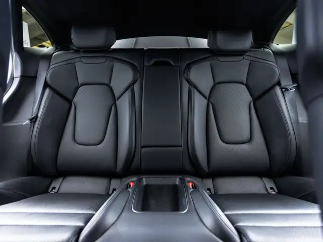 Porsche Taycan 4 Cross Turismo Ansicht 46