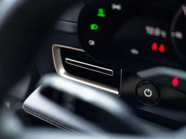 Porsche Taycan 4 Cross Turismo Ansicht 36