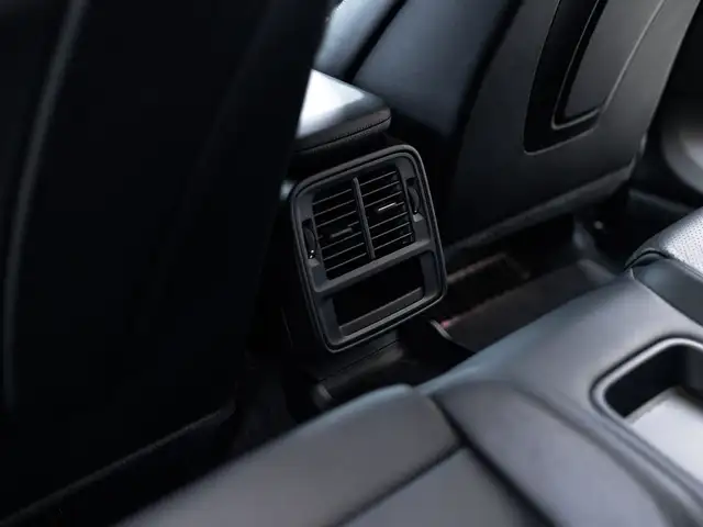 Porsche Taycan 4 Cross Turismo Ansicht 26