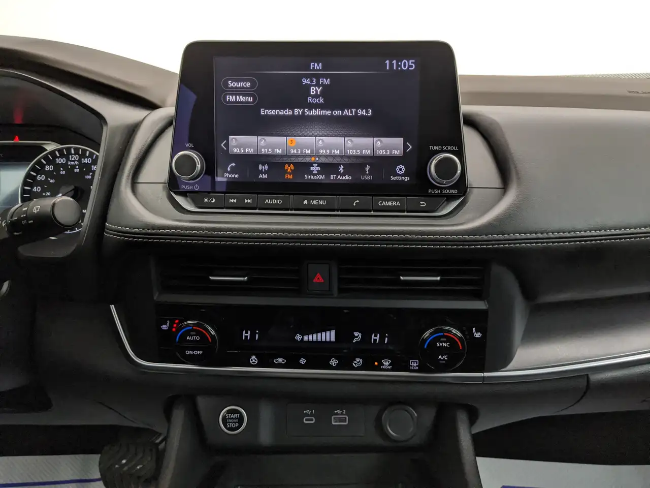Nissan Rogue снимка Nissan Rogue