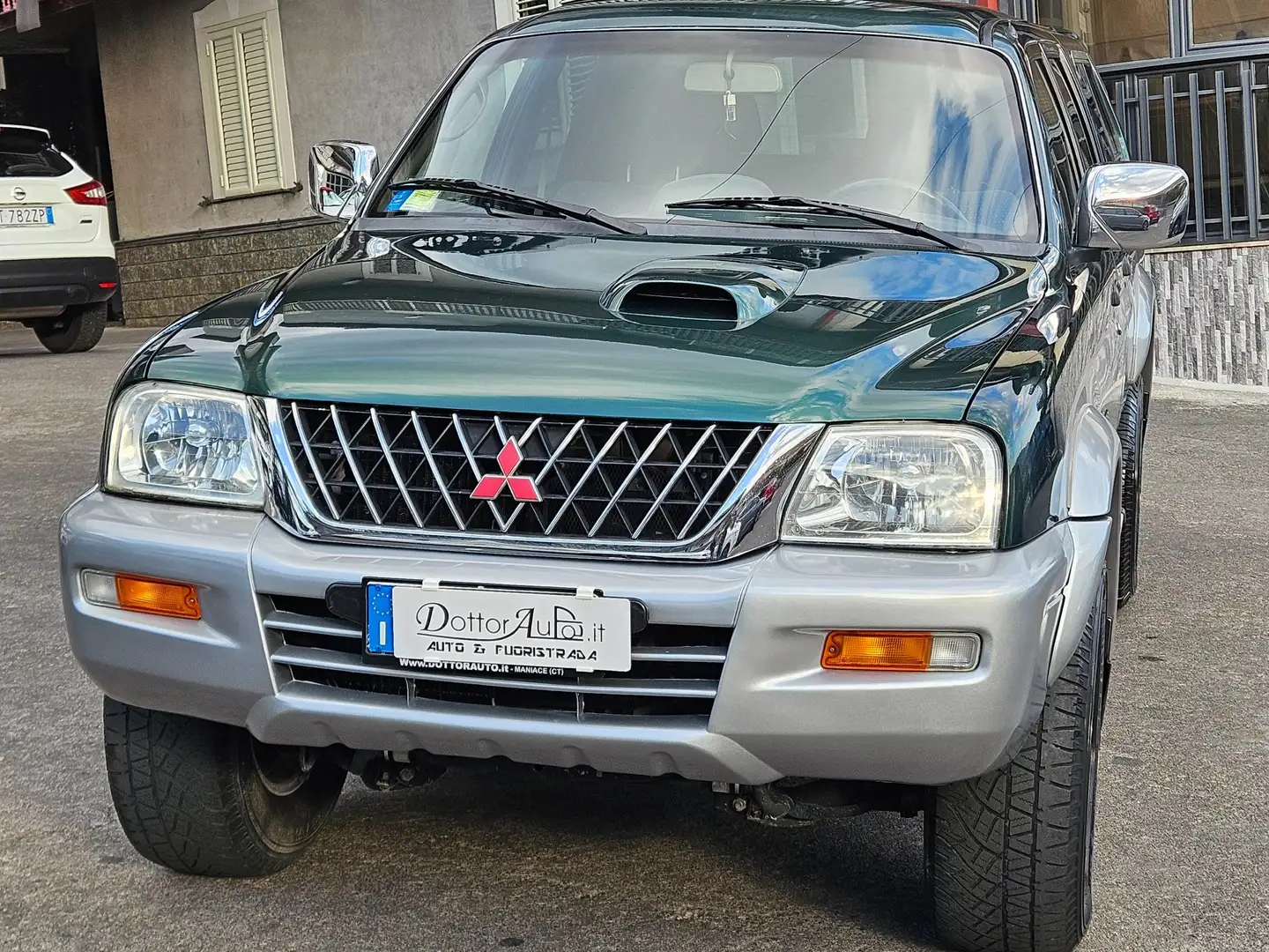 Mitsubishi L200 L200 d.cab 2.5 tdi GLS 4wd 115cv Verde - 2