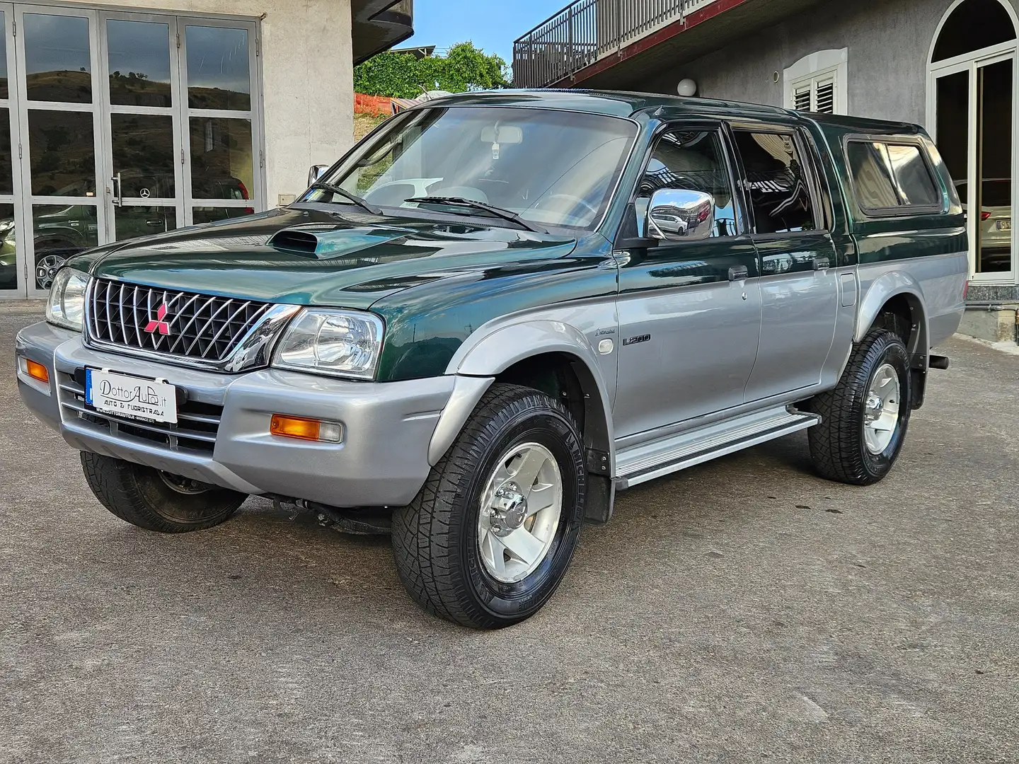 Mitsubishi L200 L200 d.cab 2.5 tdi GLS 4wd 115cv Verde - 1