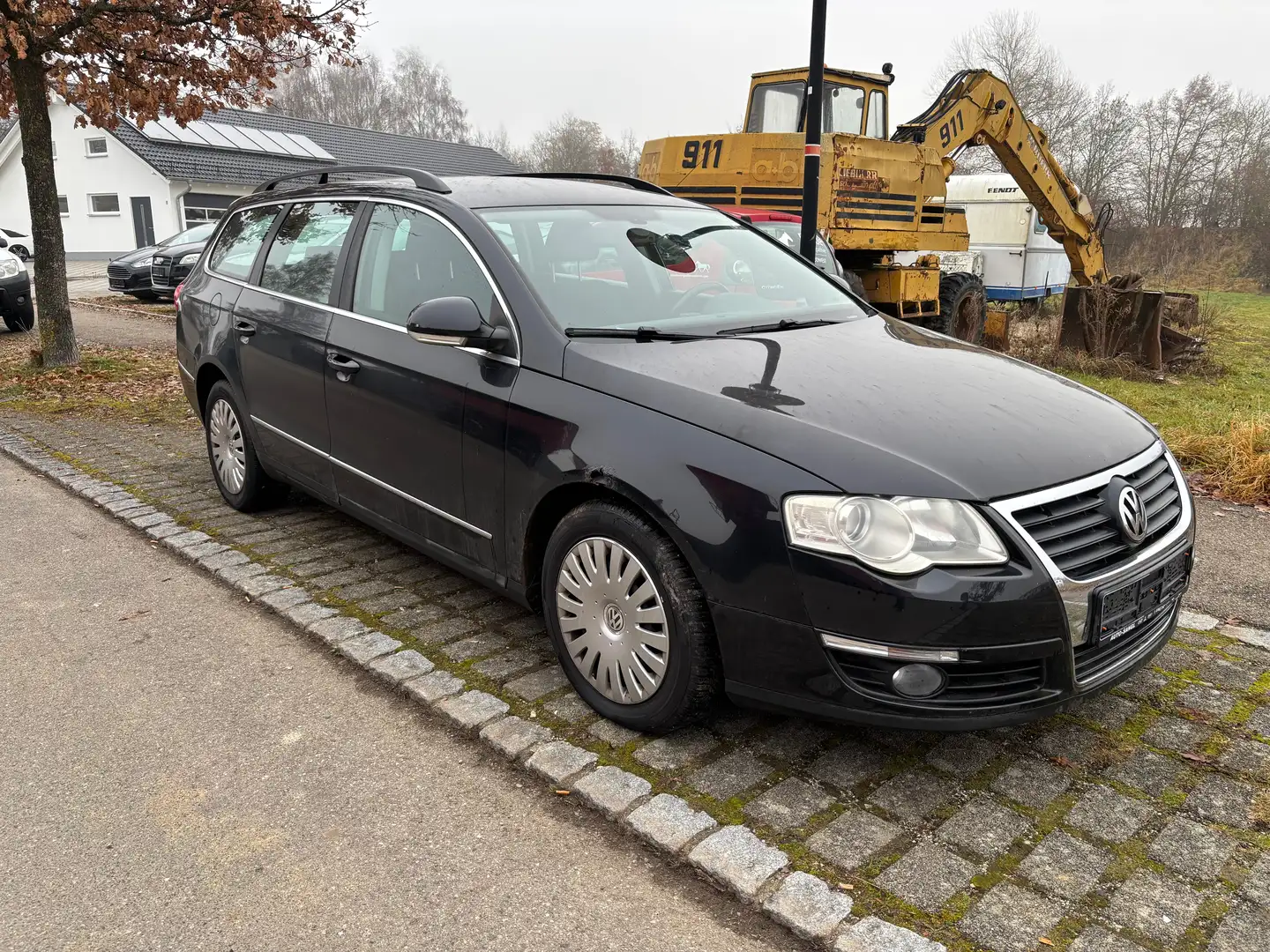 Volkswagen Passat Variant Passat Variant 1.6 FSI Automatik !! Klima !! Schwarz - 1