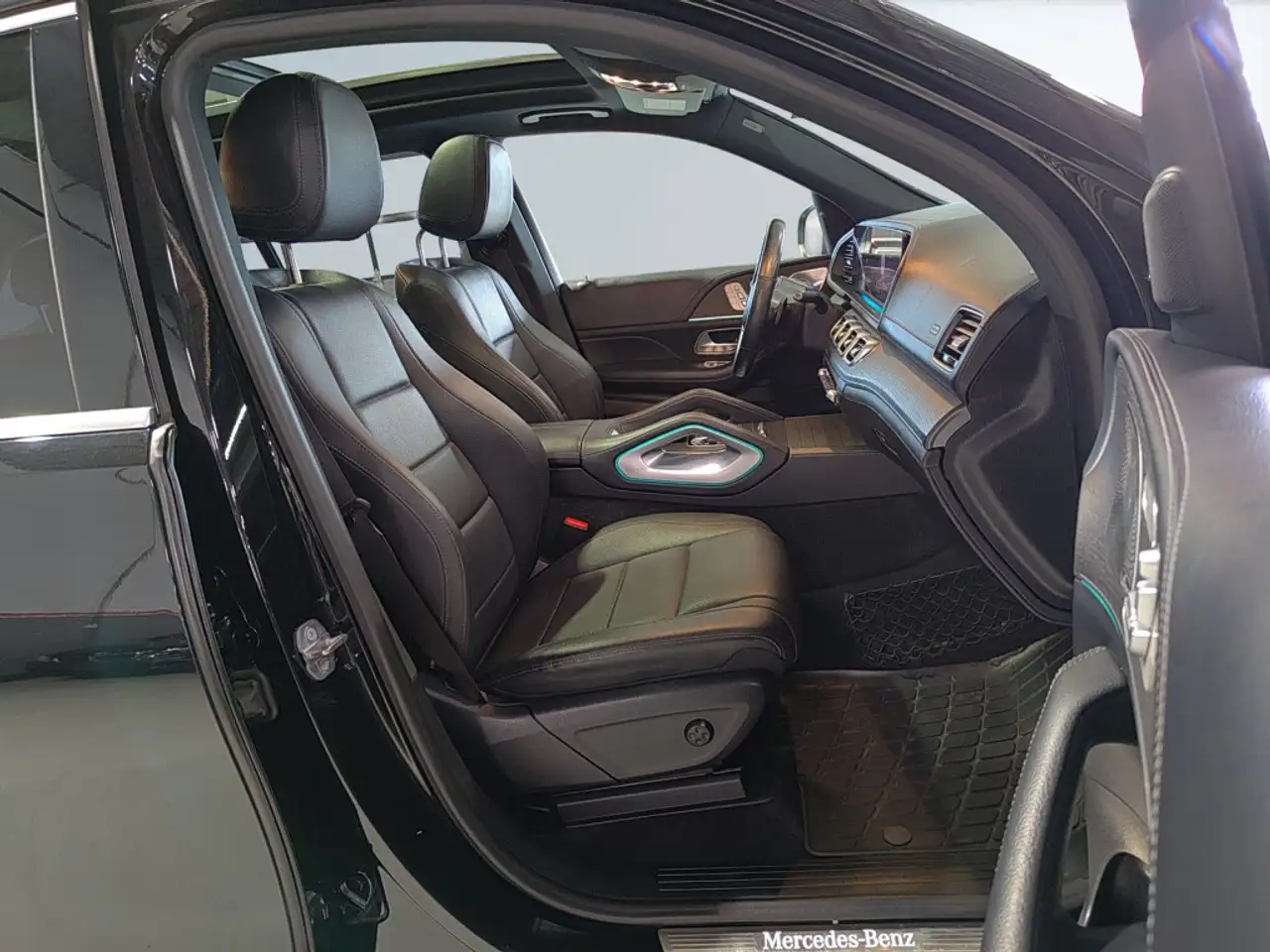 Mercedes-Benz GLE снимка Mercedes-Benz GLE