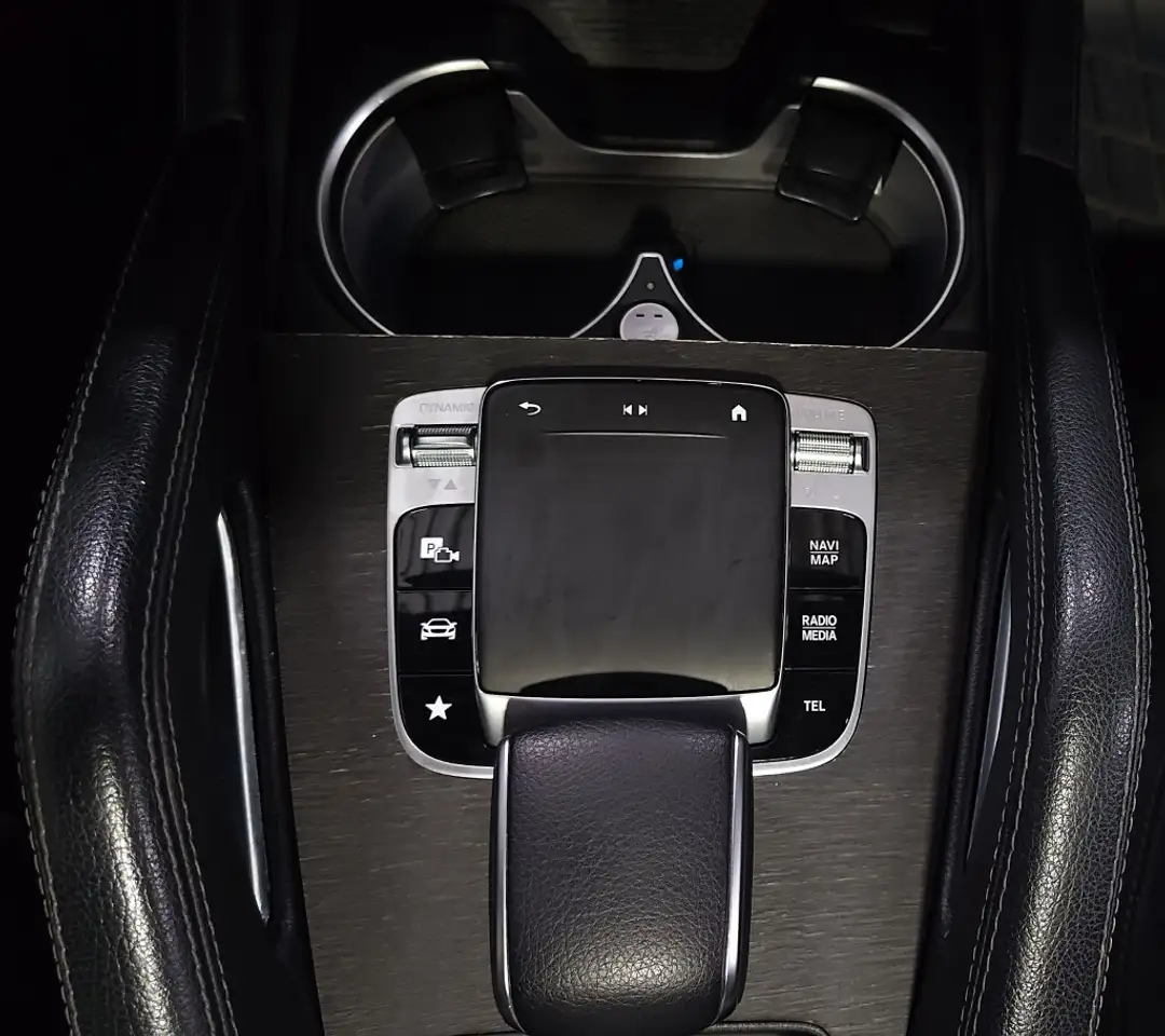 Mercedes-Benz GLE снимка Mercedes-Benz GLE