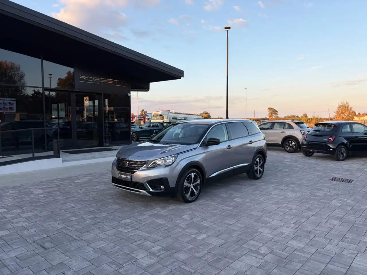 Peugeot 5008