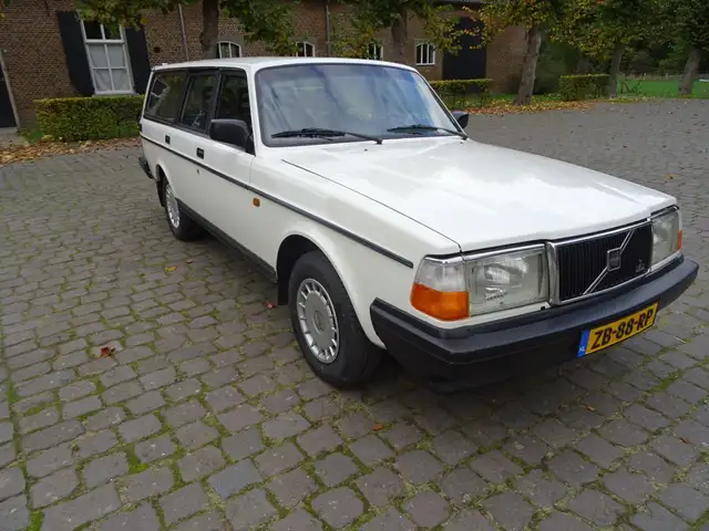 Volvo 240 2.3 DL