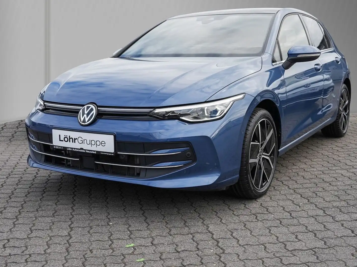 Volkswagen Golf 1.5 eTSI DSG Edition 50 /MatrixLED/Pano/RFK Blau - 2