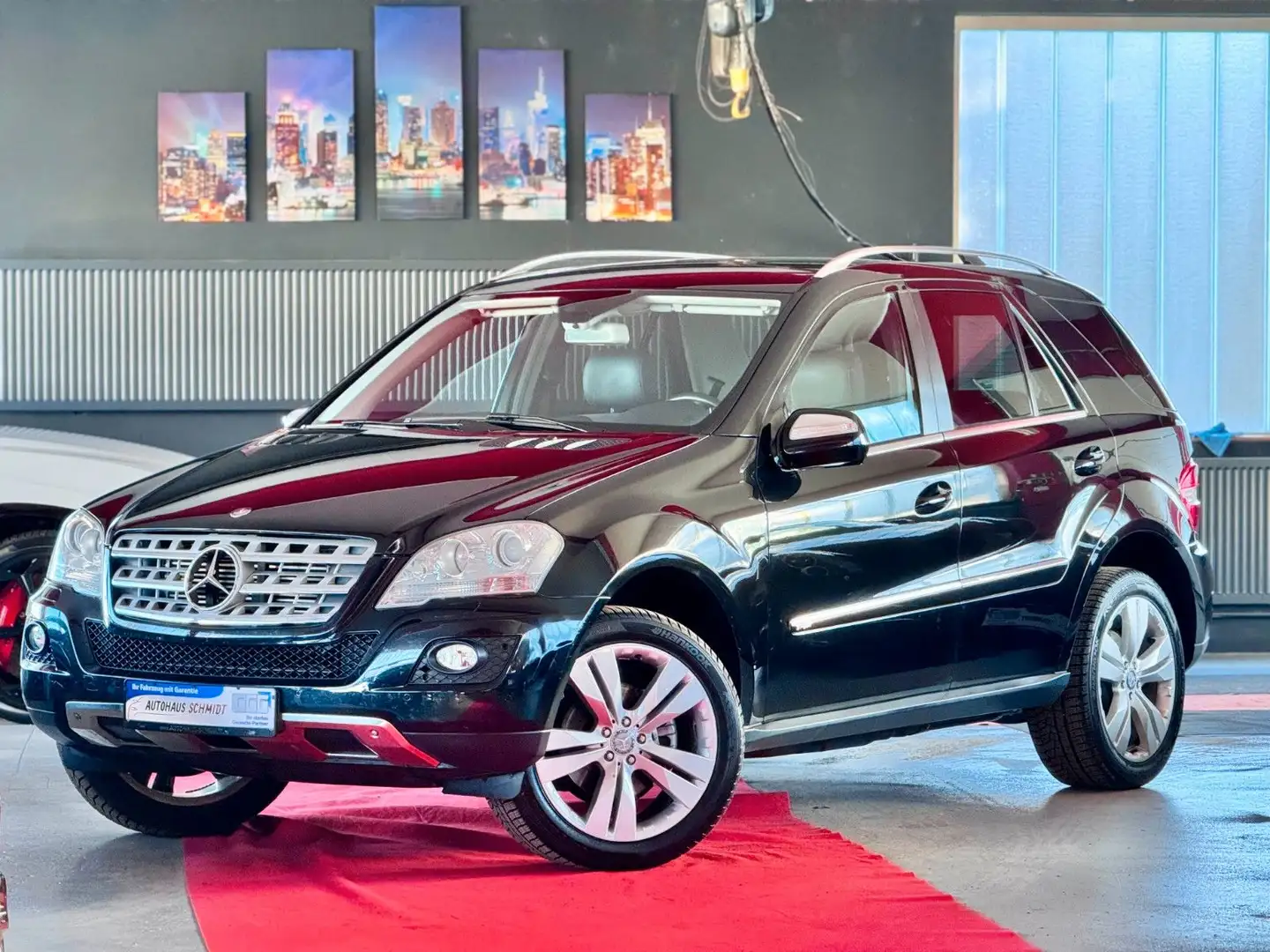 Mercedes-Benz ML 350 CDI 4Matic Sportpaket Airmatic BiXenon 20" Noir - 1
