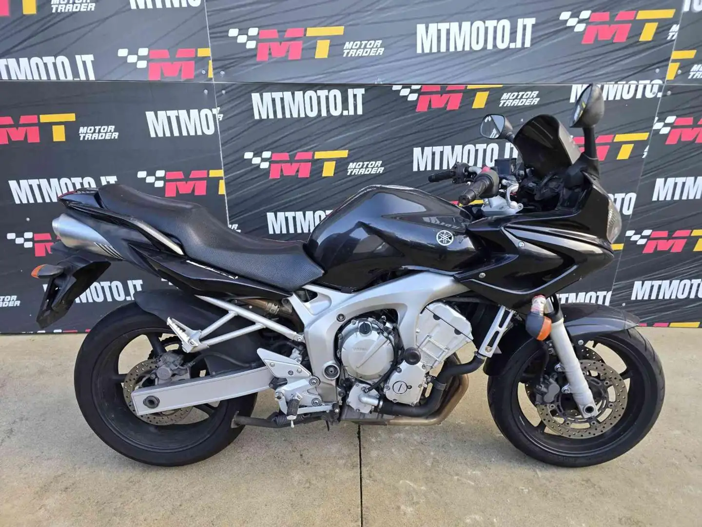 Yamaha FZ 6 Export Negro - 1