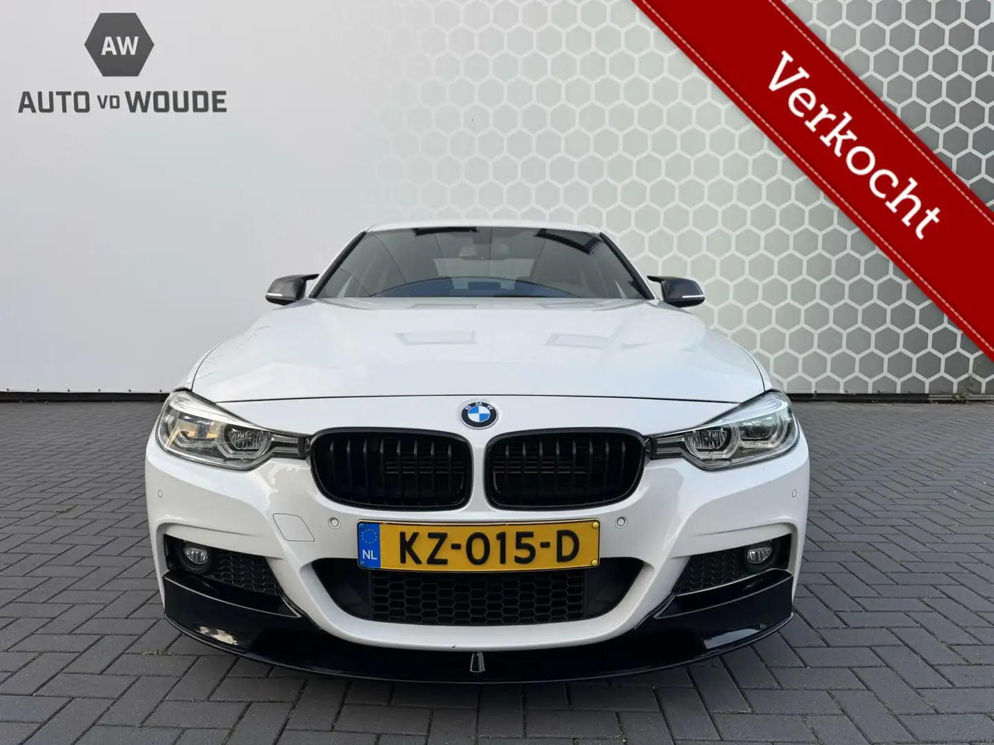 BMW 330 3-serie 330e High Executive M sport Black optik Wit - 2
