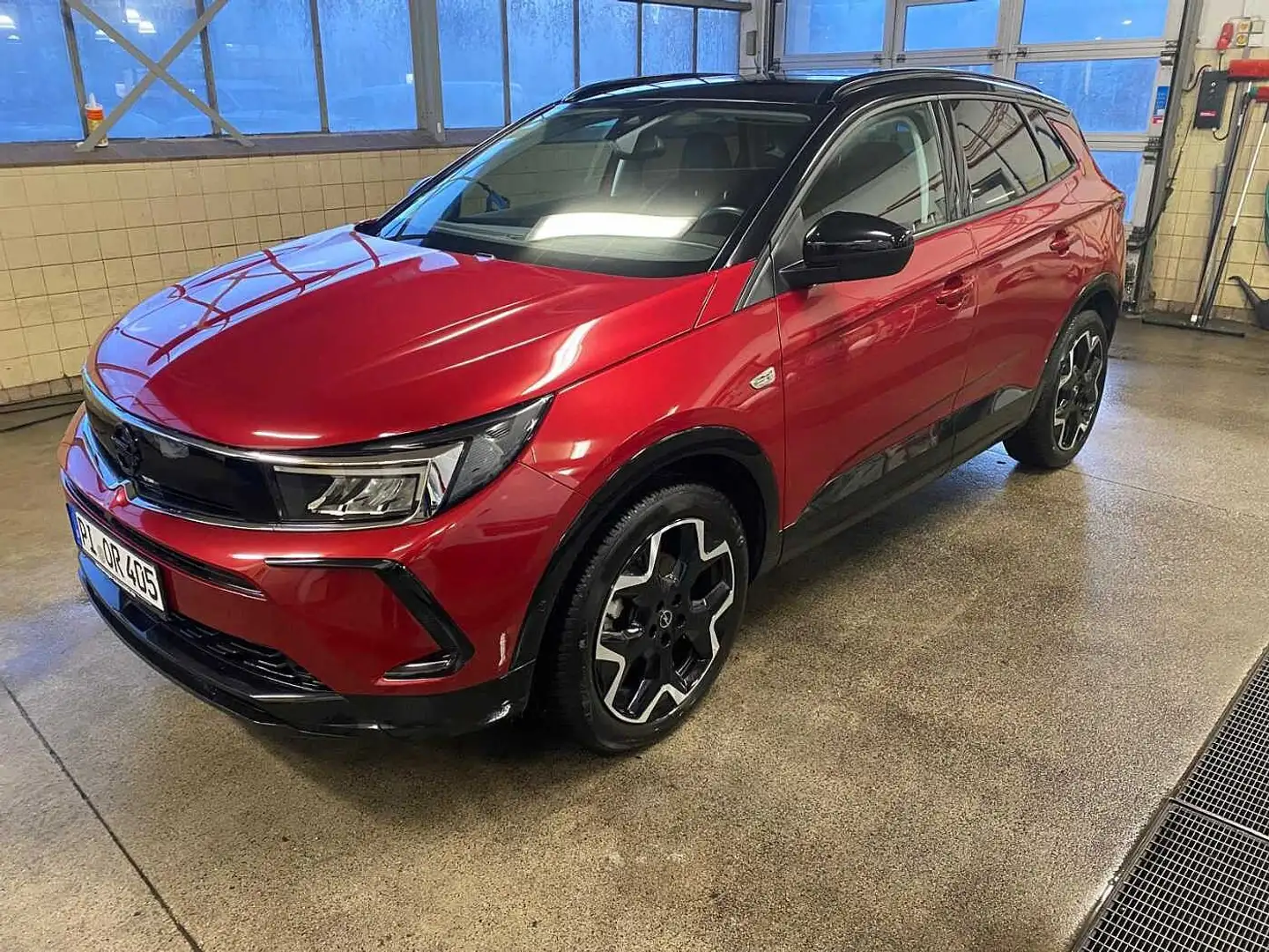 Opel Grandland 1.2 DI Automatik GS Technologie-/Park&Go Prem. uvm Rot - 1