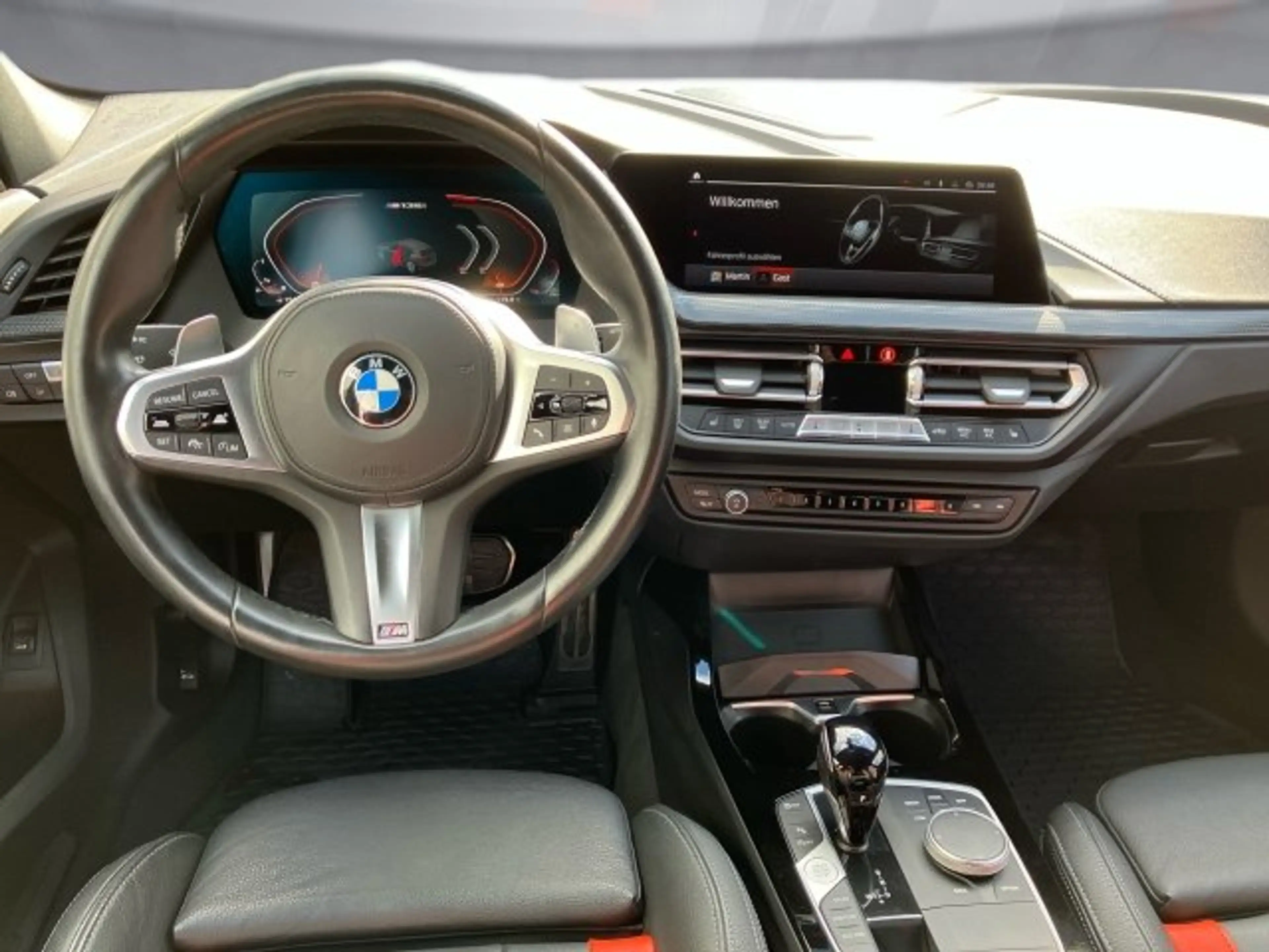 BMW 135 M135i xDrive 5-Türer F40 B48 — photo 9