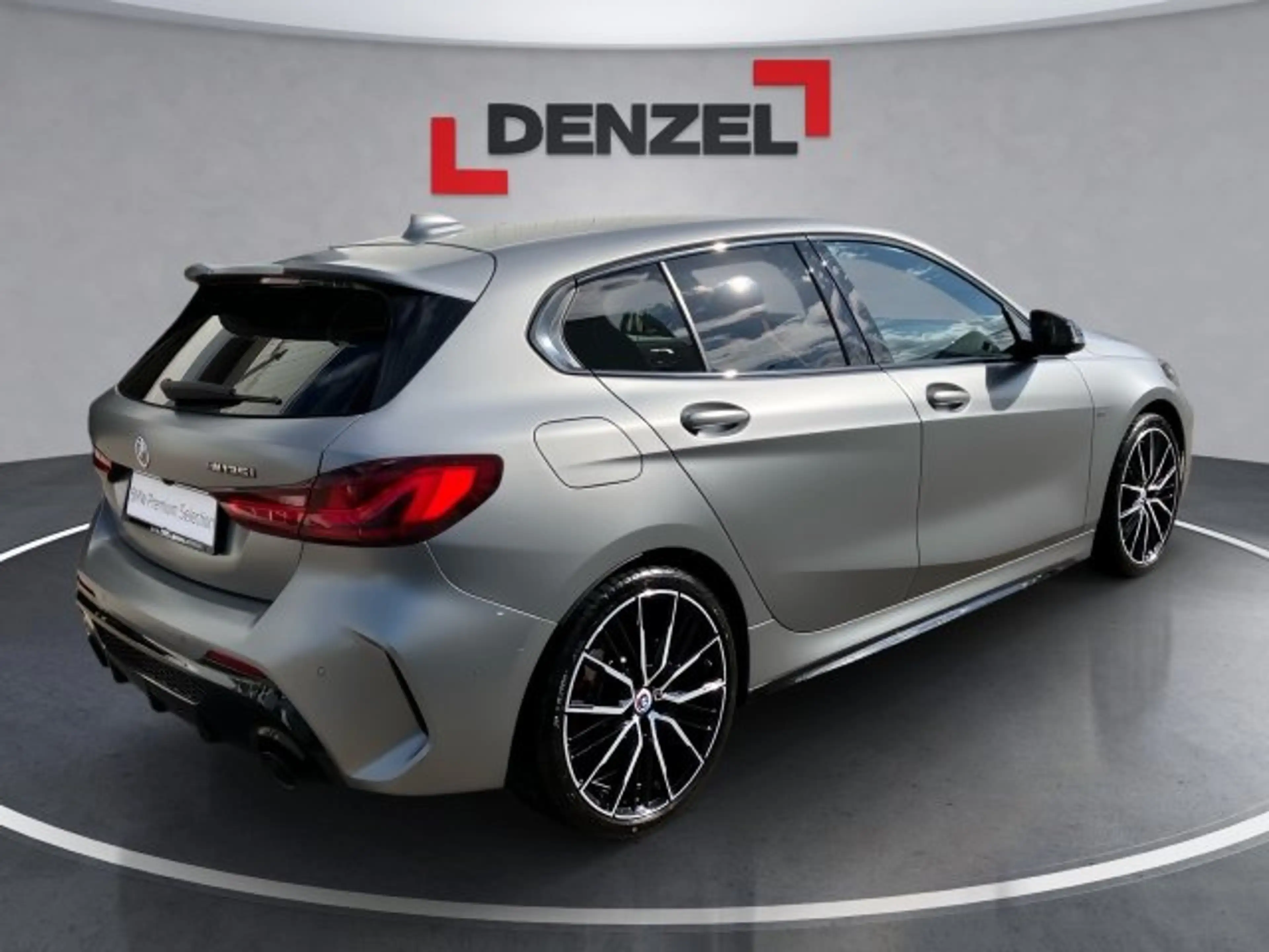 BMW 135 M135i xDrive 5-Türer F40 B48 — photo 4