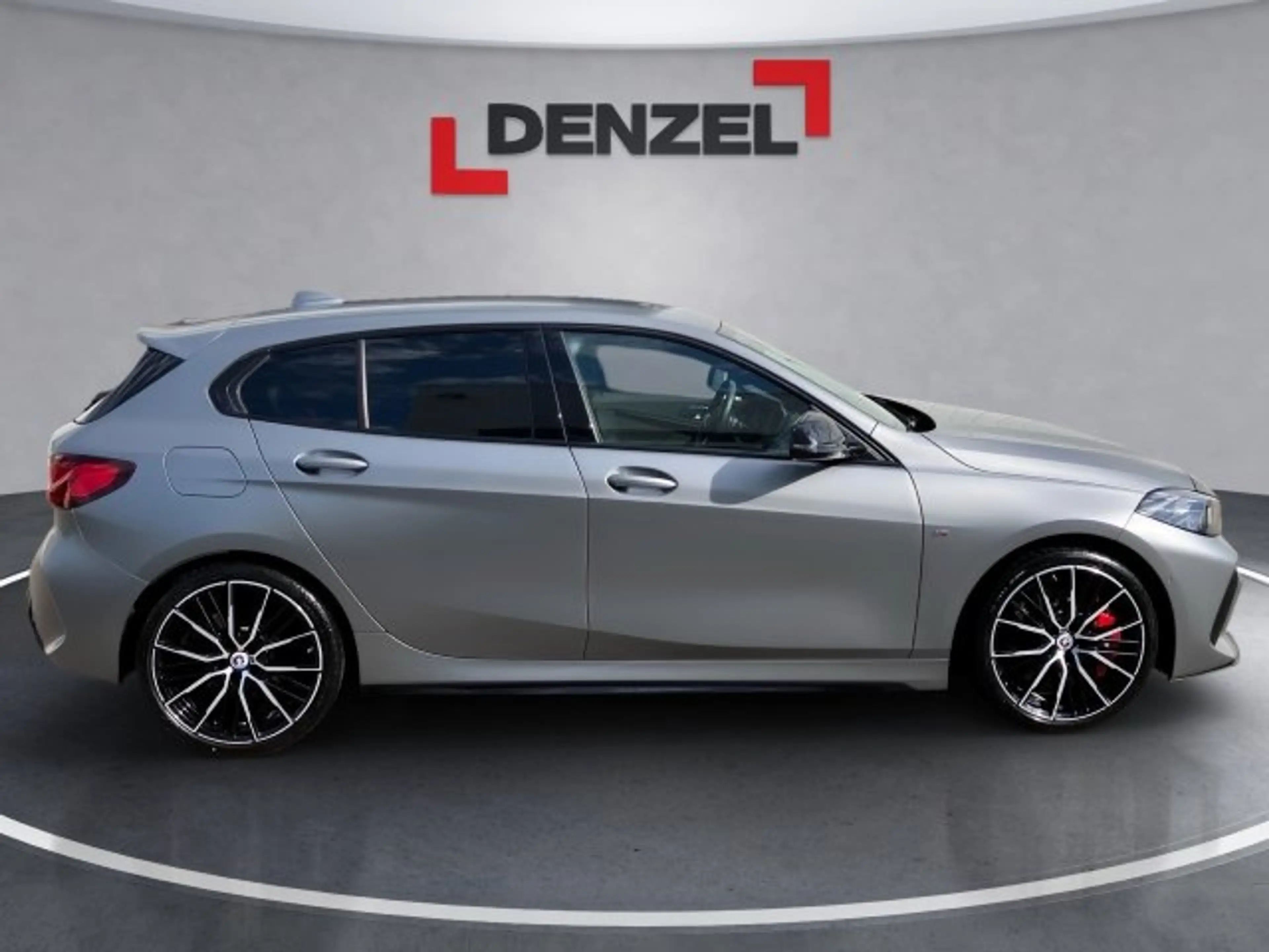 BMW 135 M135i xDrive 5-Türer F40 B48 — photo 5