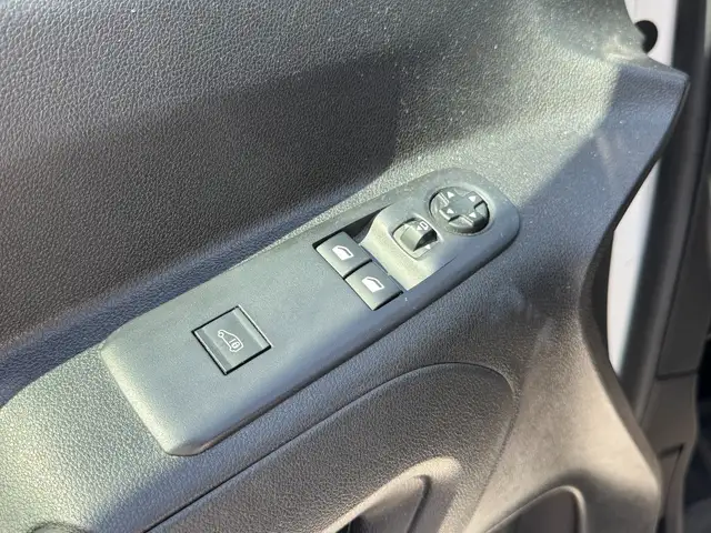 Citroen Berlingo view 15