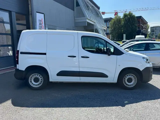 Citroen Berlingo view 4