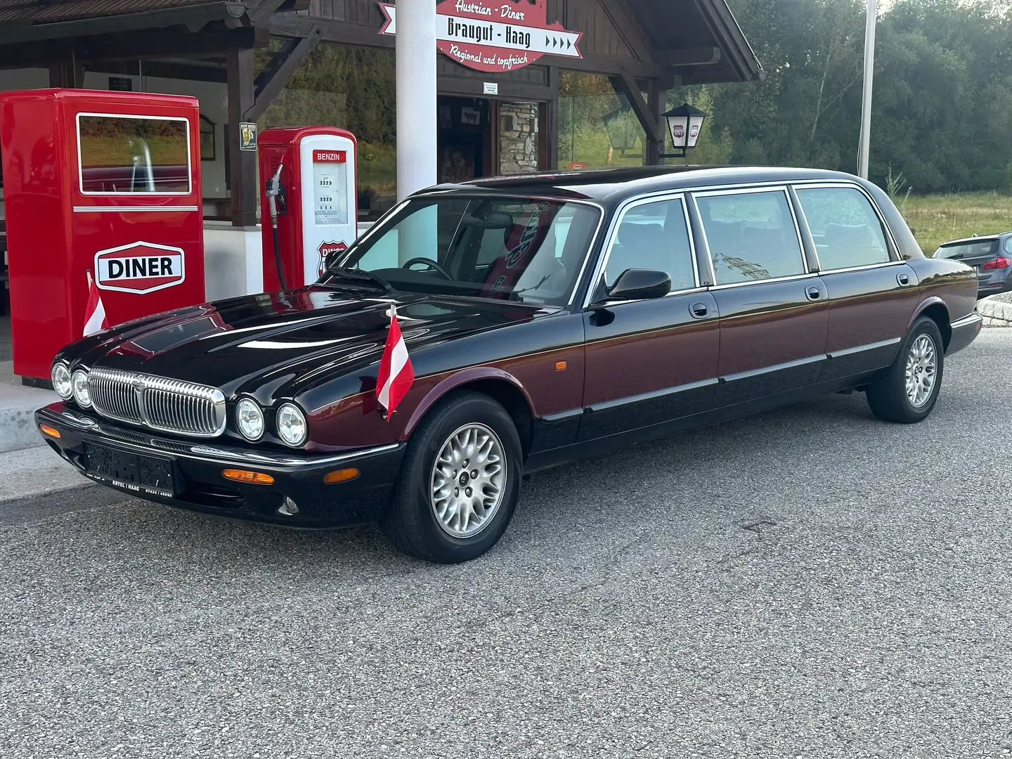 Lincoln Town Car V8 Aut. Stretchlimousine Stretch Schwarz - 1