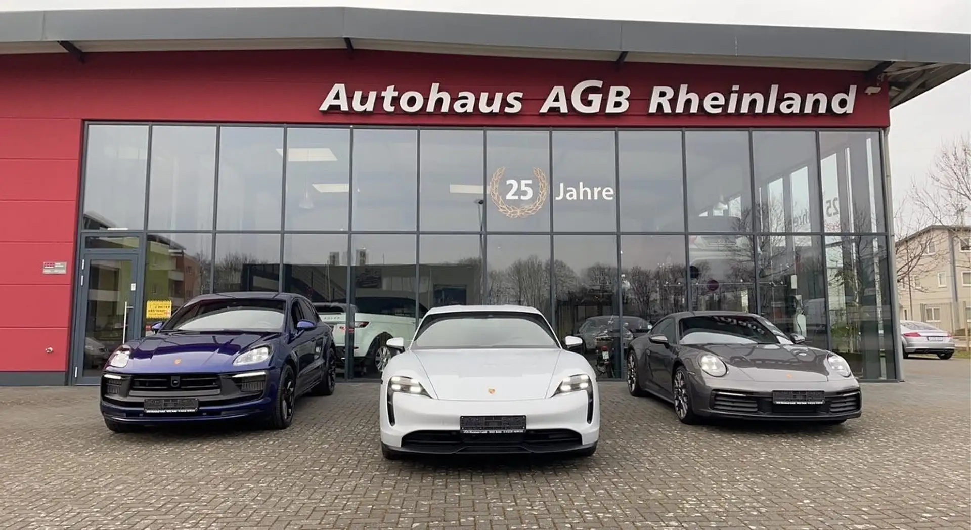 Mercedes-Benz CLA 220 SHOOTING BRAKE AUT. AMG-LINE BURMESTER 1-HAND TOP* Weiß - 1