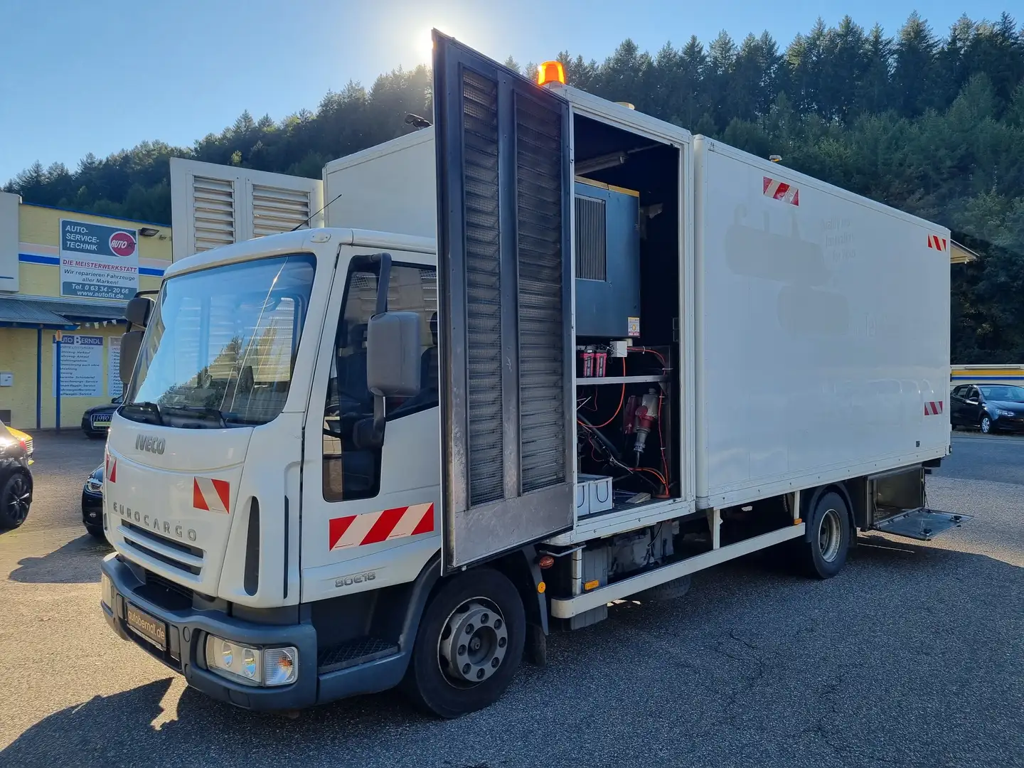 Iveco Sondergenehmigte Arbeitsmaschine ML80E18 Alb - 1
