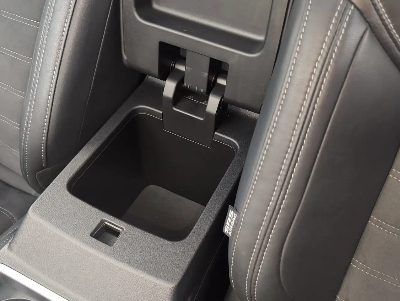 Mitsubishi Outlander снимка Mitsubishi Outlander