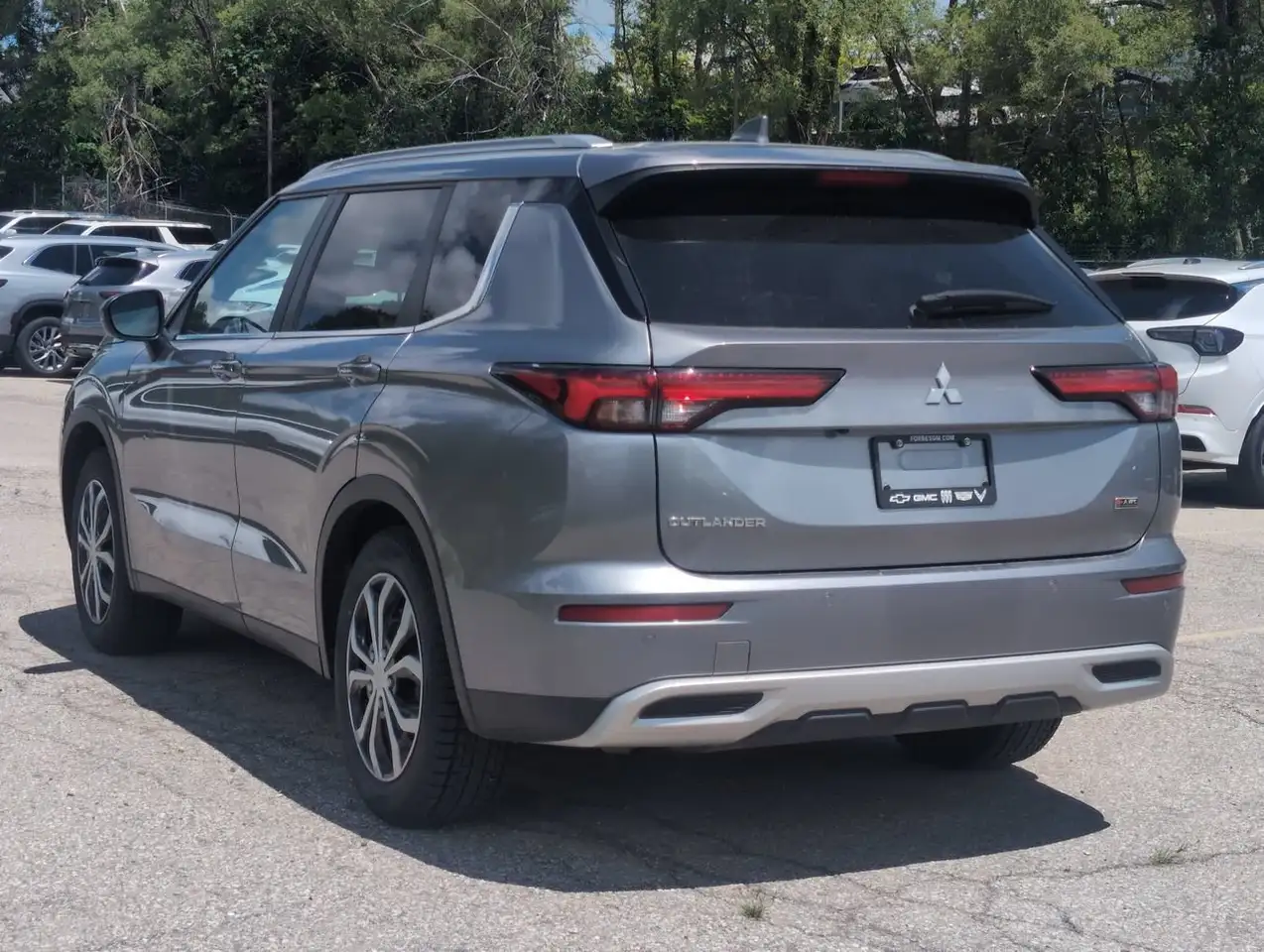 Mitsubishi Outlander снимка Mitsubishi Outlander