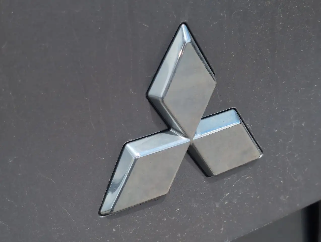 Mitsubishi Outlander снимка Mitsubishi Outlander