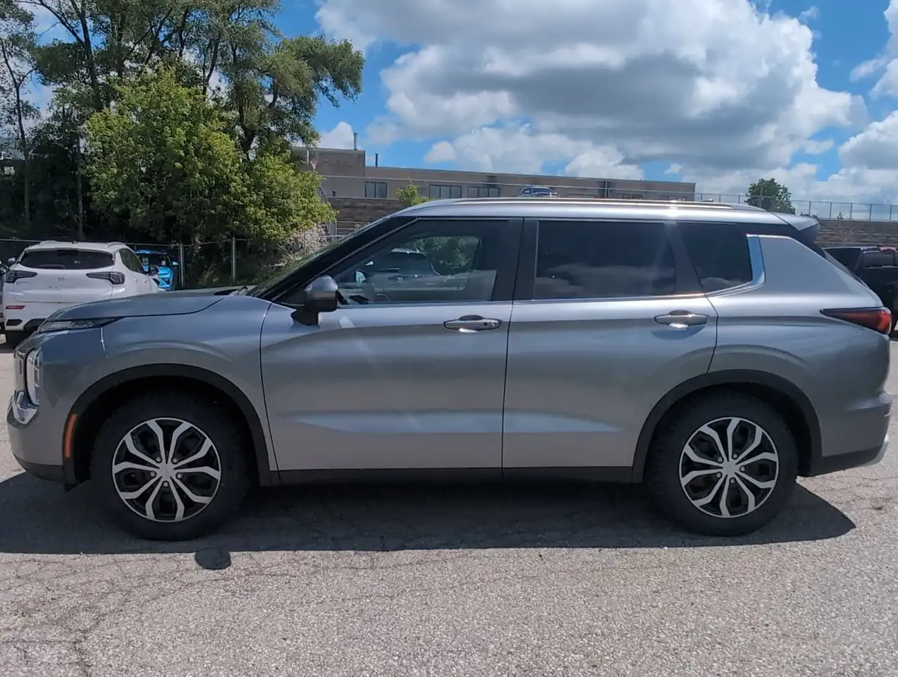 Mitsubishi Outlander снимка Mitsubishi Outlander