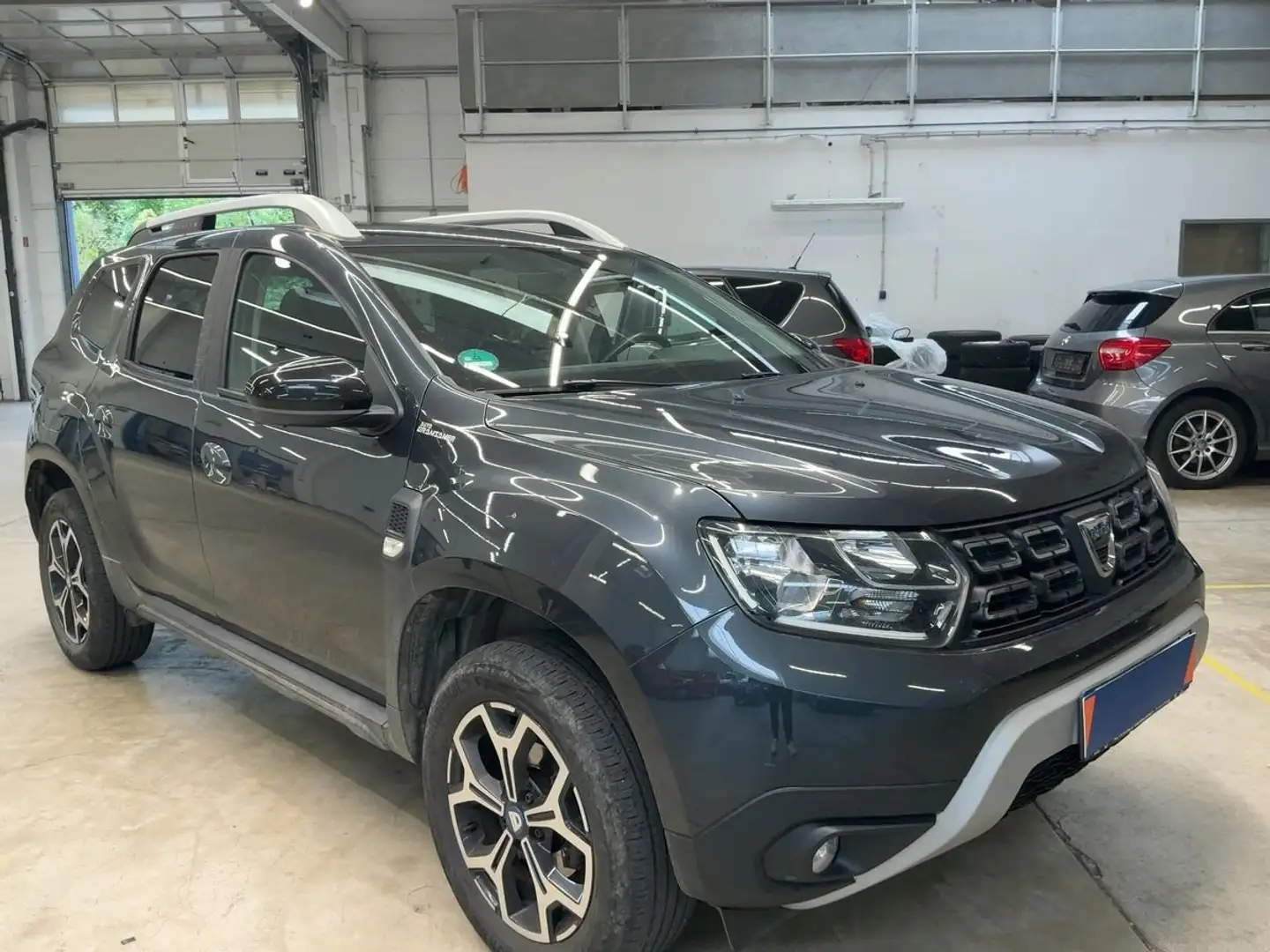 Dacia Duster Duster II 2018 1.0 tce Celebration Eco-g 4x2 100cv Grigio - 1