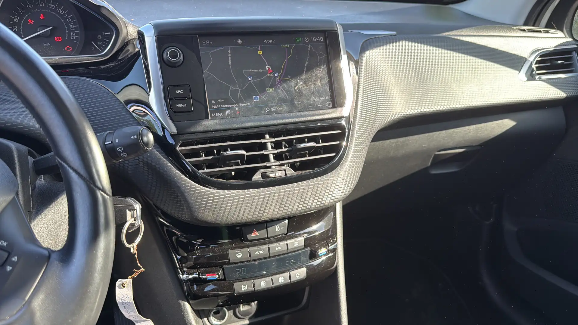 Peugeot 2008 !!! UNFALLSCHADEN !!! Weiß - 2