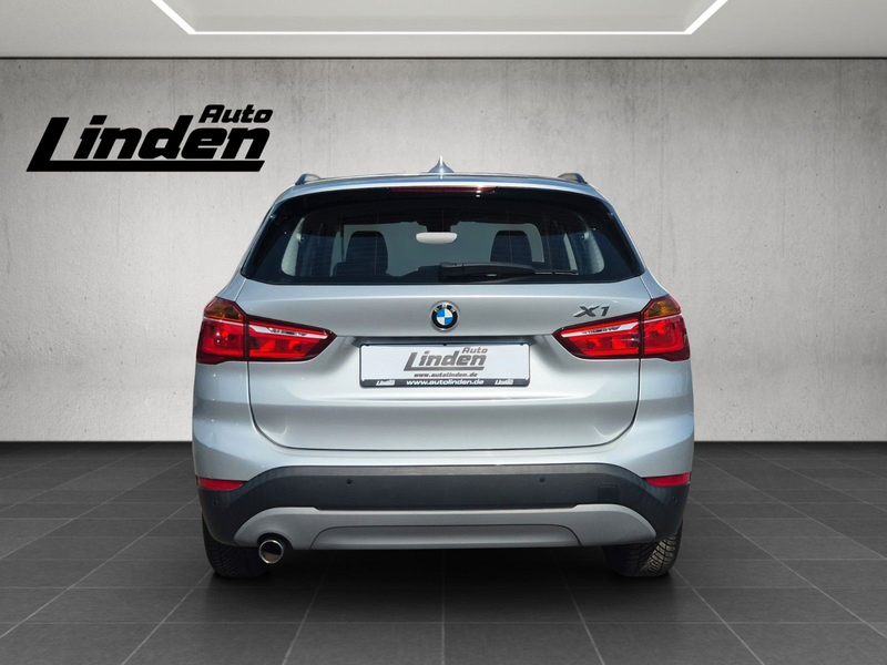 BMW X1 sDrive 18 i Advantage Navi PDC LED SHZ — photo 4