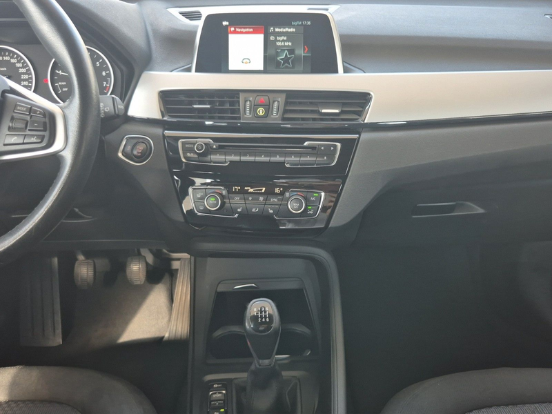 BMW X1 sDrive 18 i Advantage Navi PDC LED SHZ — photo 14