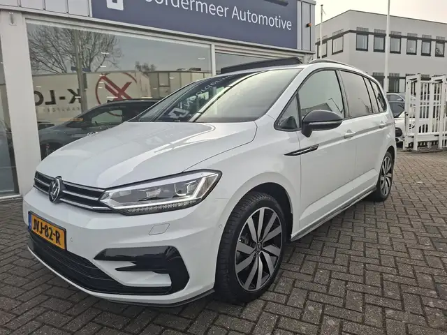 Volkswagen Touran 1.5 TSI R-line 7p carplay navi camera virtual cock