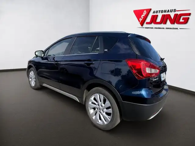 Suzuki SX4 view 4