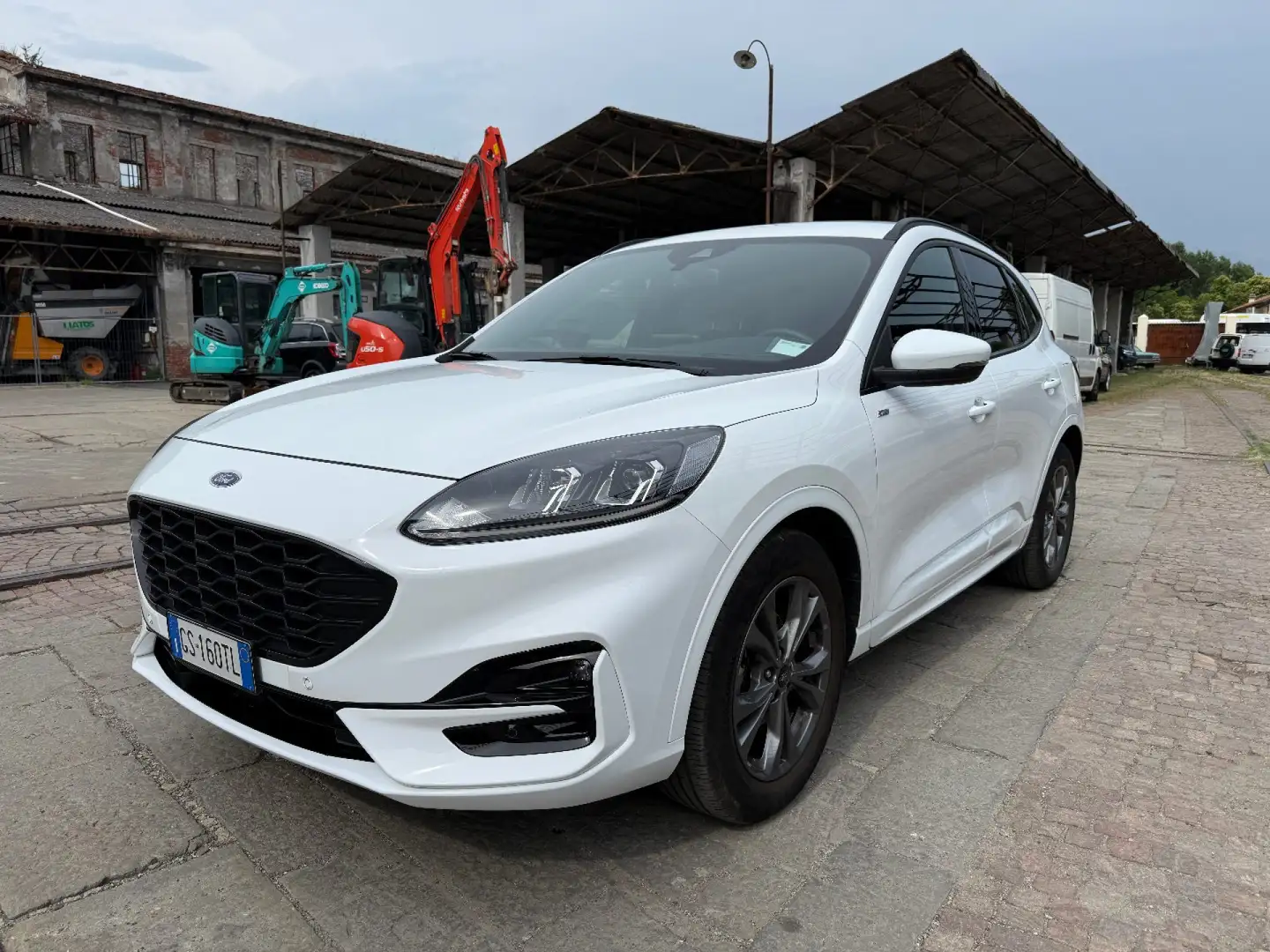 Ford Kuga 1.5 EcoBoost 150 CV 2WD ST-Line Blanco - 1