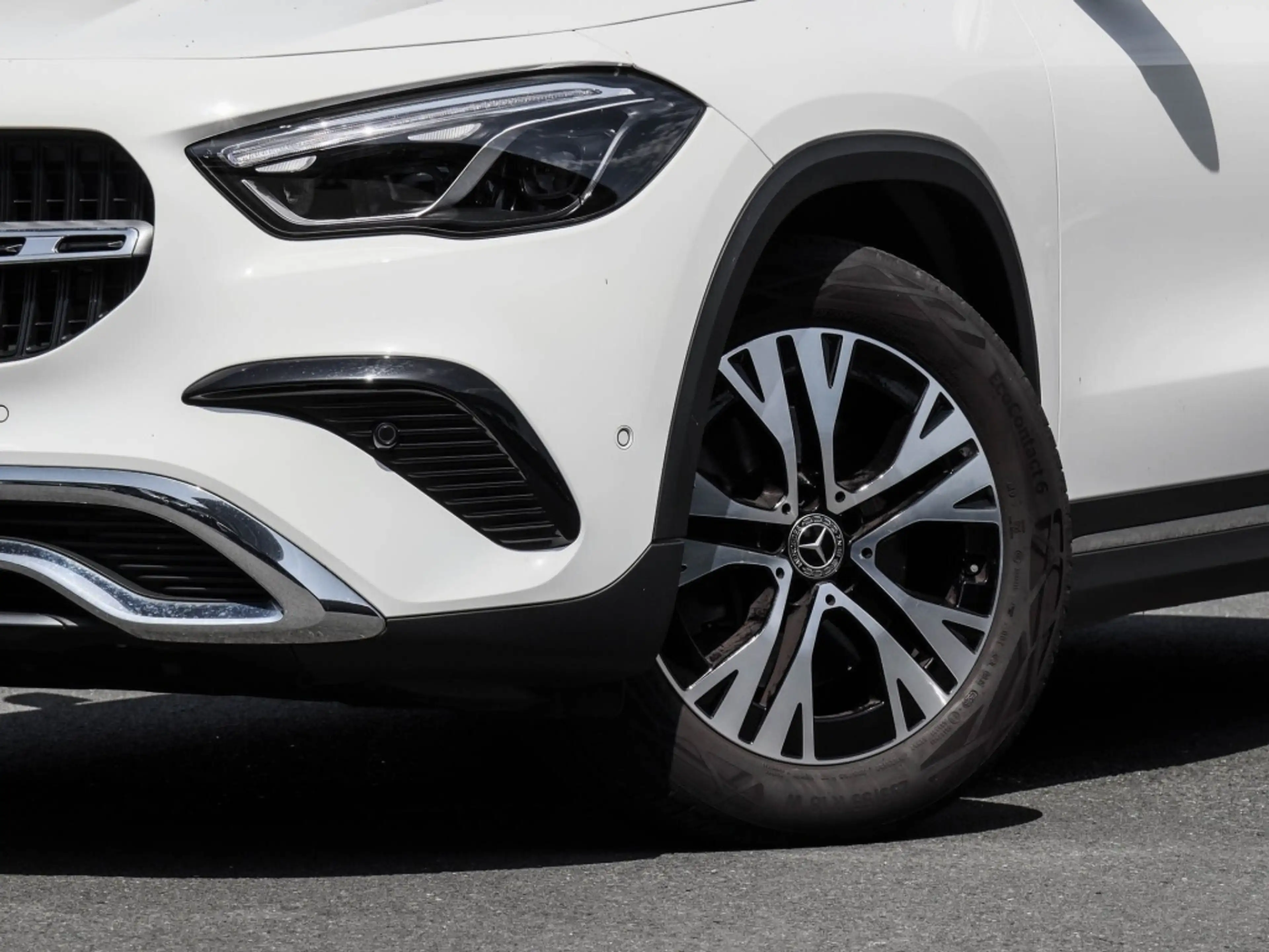 Mercedes-Benz GLA 220 d 4M Progressive/StdHz/Distr/MLB/360/18" — photo 6