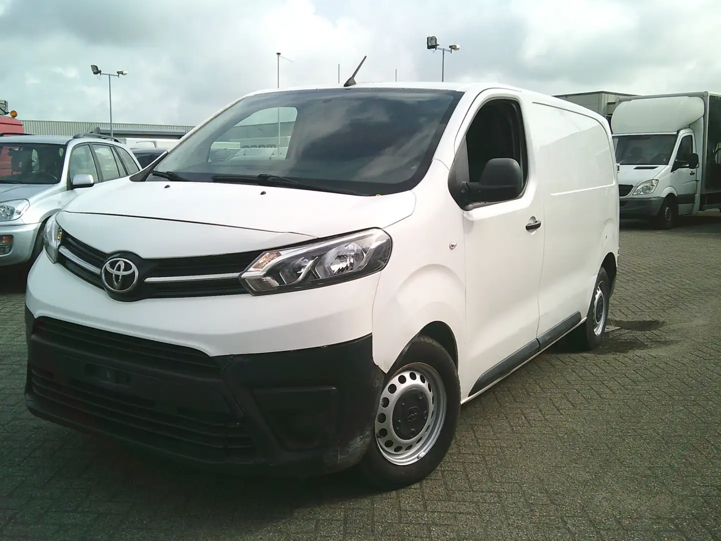 Toyota Proace Worker 1.5 D-4D Cool Comfort Damages on the exteri Blanc - 2
