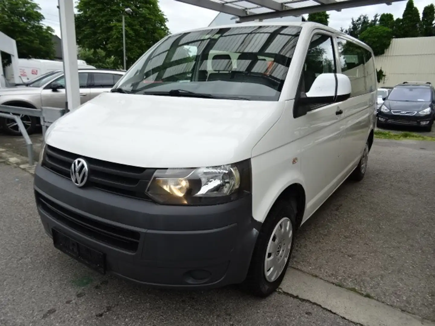 Volkswagen T5 Kombi 2,0 Entry TDI D-PF Blanc - 1