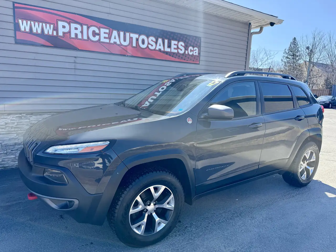 Jeep Cherokee снимка Jeep Cherokee