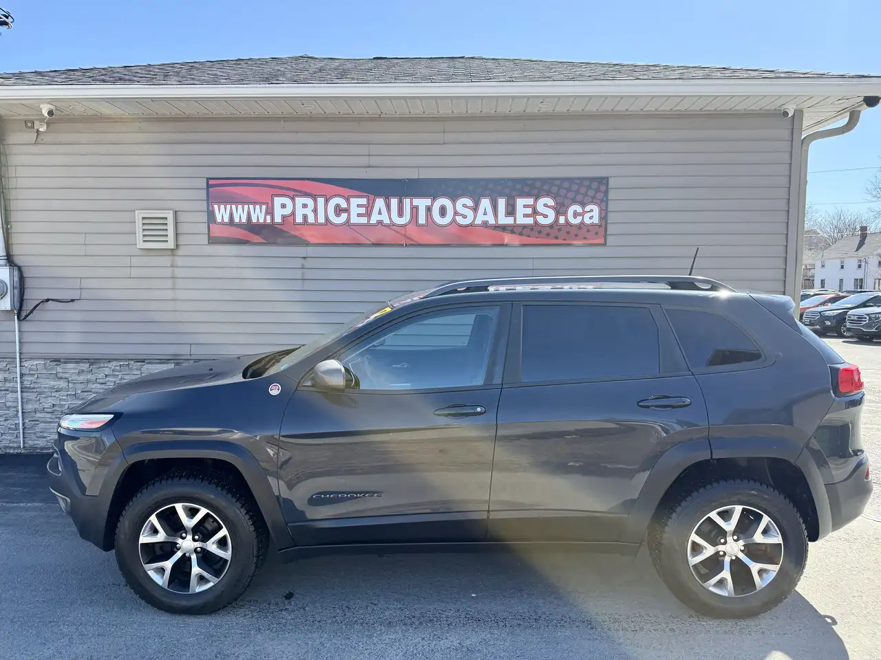Jeep Cherokee снимка Jeep Cherokee