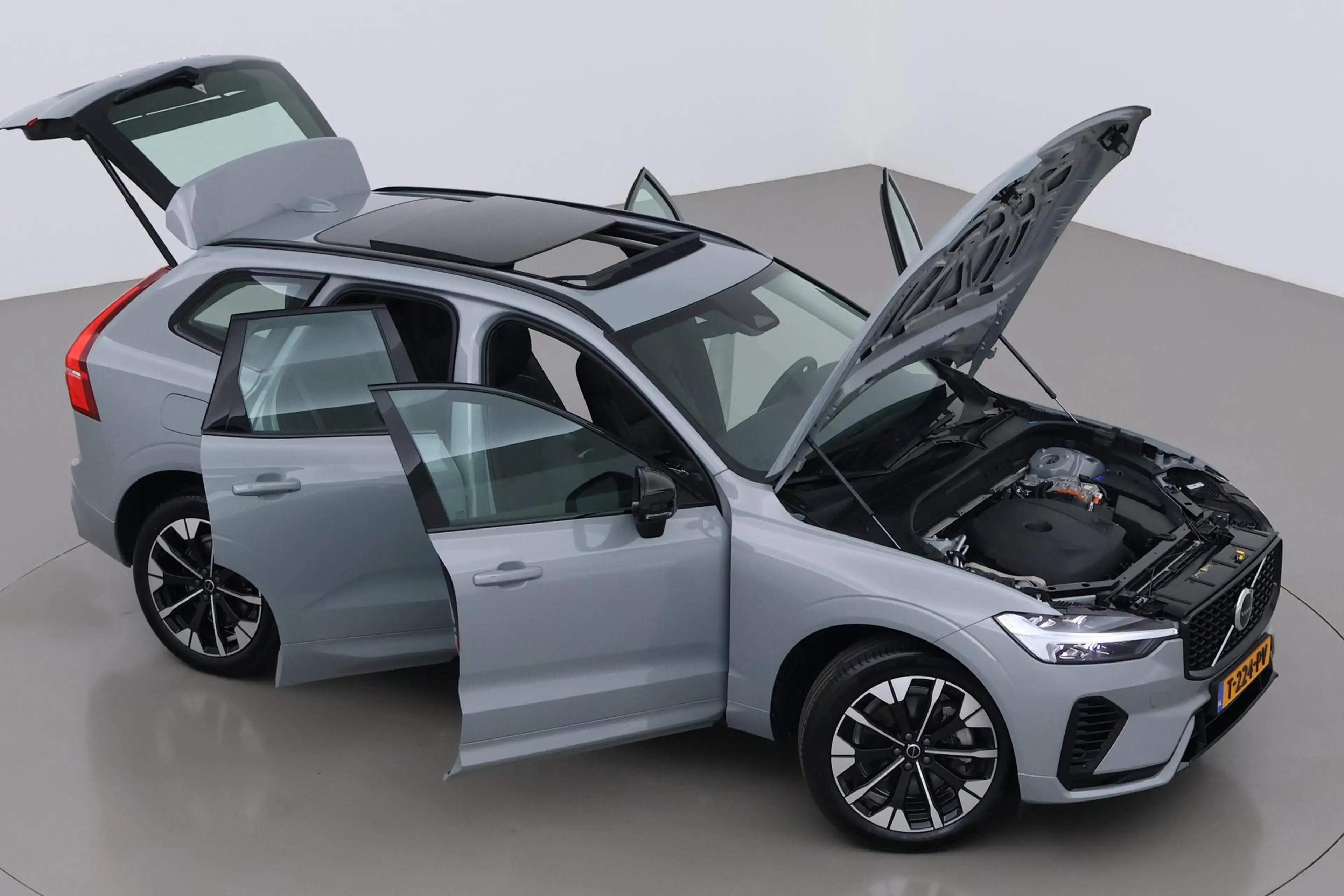 Volvo XC60 T6 Plus Dark | Panoramadak | Trekhaak | ACC | Pilo — photo 6